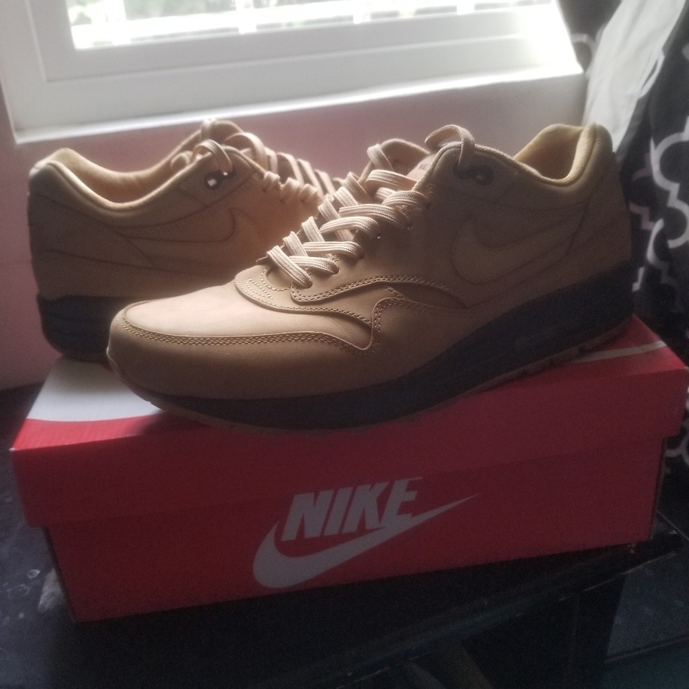 nike air max 1 qs premium flax wheat size 10.5